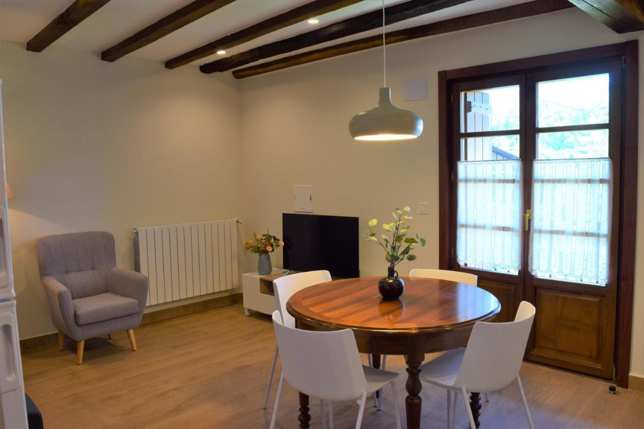 Peritxenea Landa Apartamentuak Lesaka Ngoại thất bức ảnh